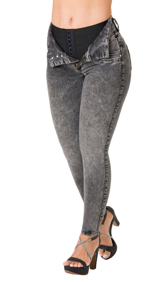 Jean Push-Up con Bordados en Pretina Area 7 40733PCP-B - Gris