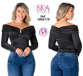 Blusa Cuello Bandeja con Broche 5B6617B - Negro